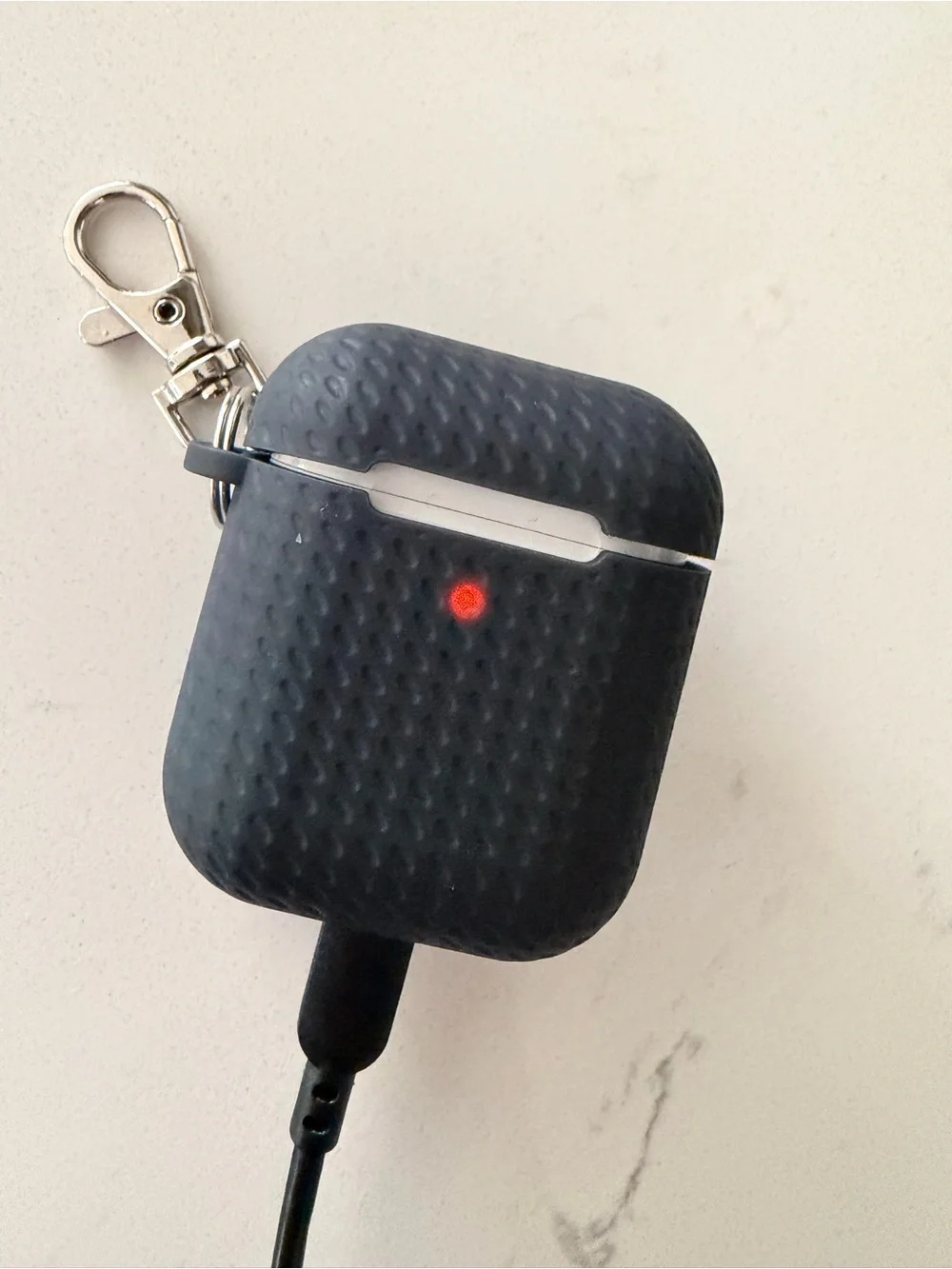 Apple AirPods with Wireless Charging Case
